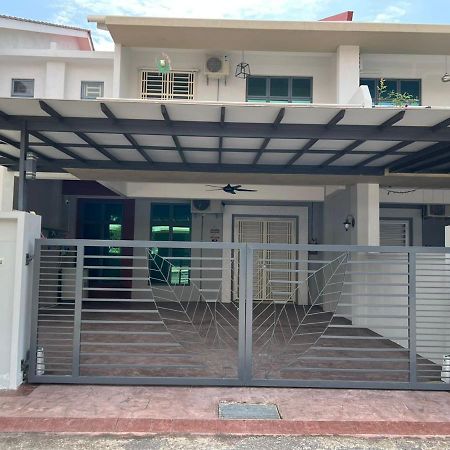 El Homestay Melaka Εξωτερικό φωτογραφία
